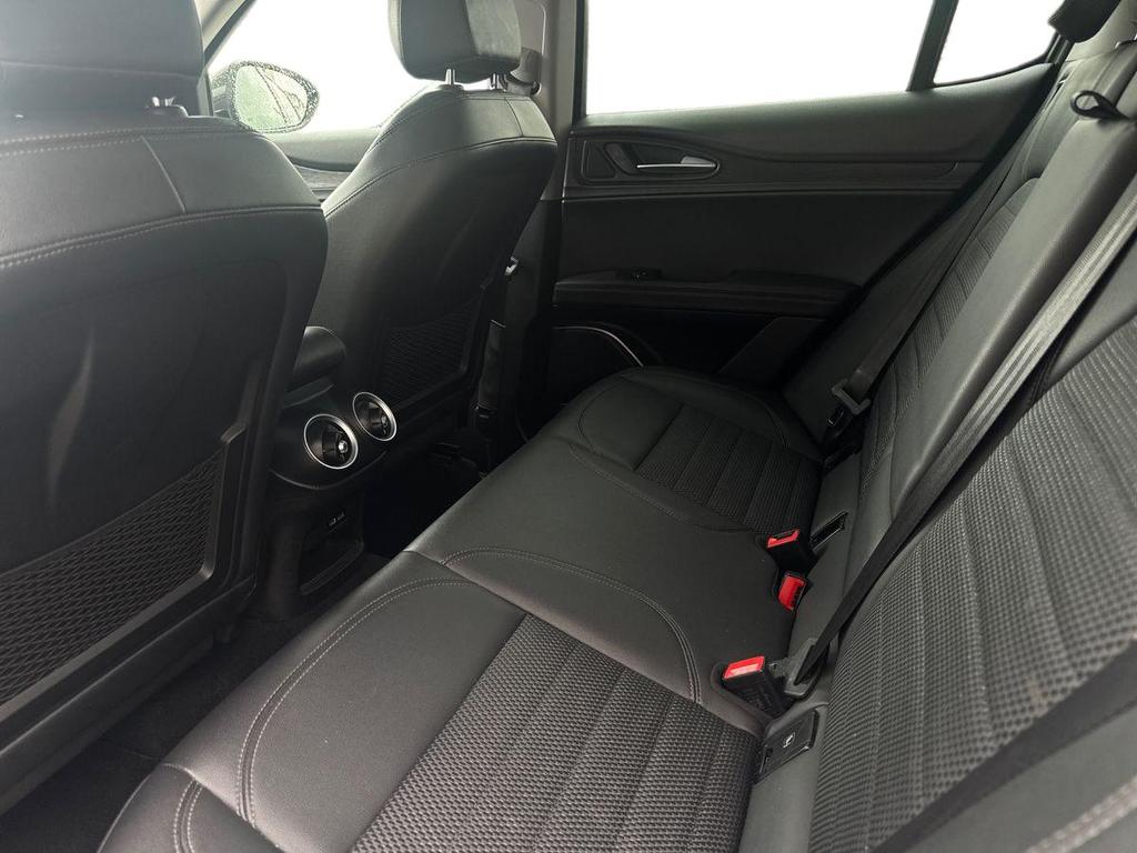 Alfa Romeo Stelvio 2.2 t B-Tech Q4 210cv auto