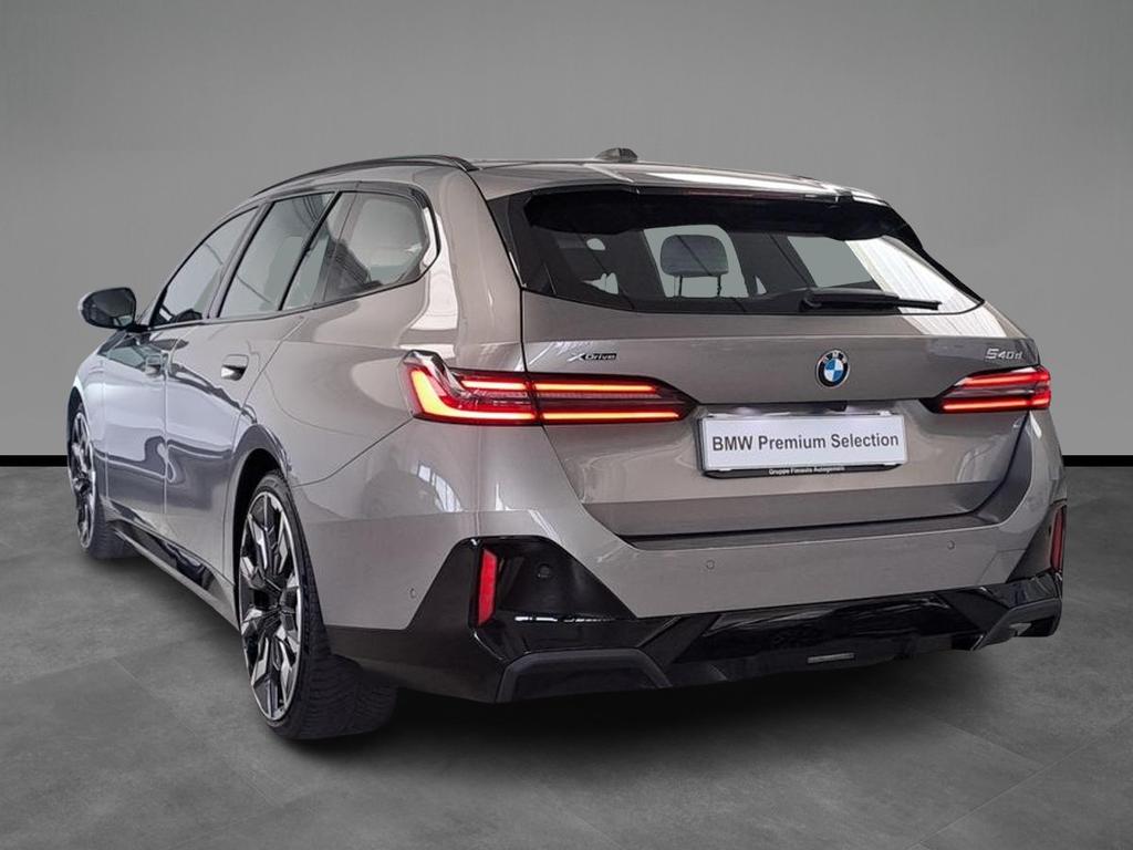 BMW Serie 5 540d Touring 48V xdrive auto