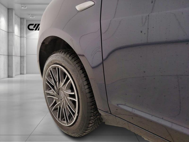 Lancia Ypsilon 0.9 t.air Elefantino Blu ecochic metano 70cv my19