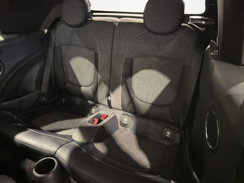 Mini Cooper D Cabrio 1.5 Cooper D Auto