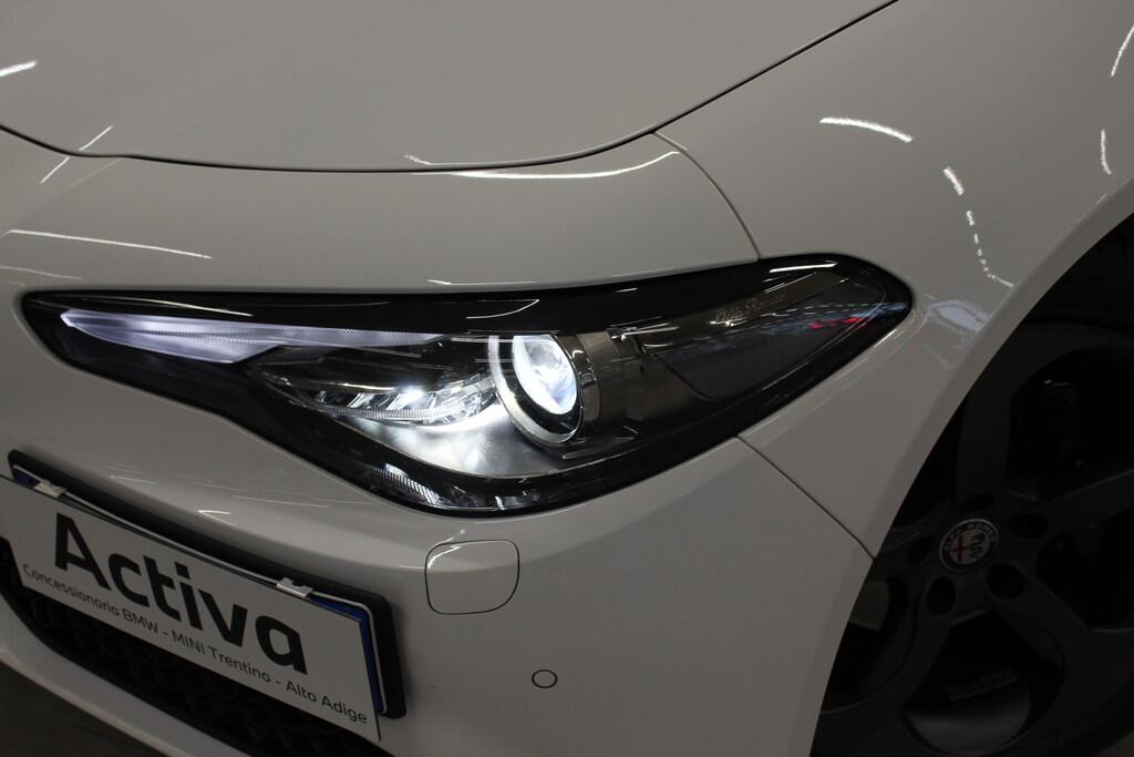 Alfa Romeo Giulia 2.0 t Sport Tech 200cv auto