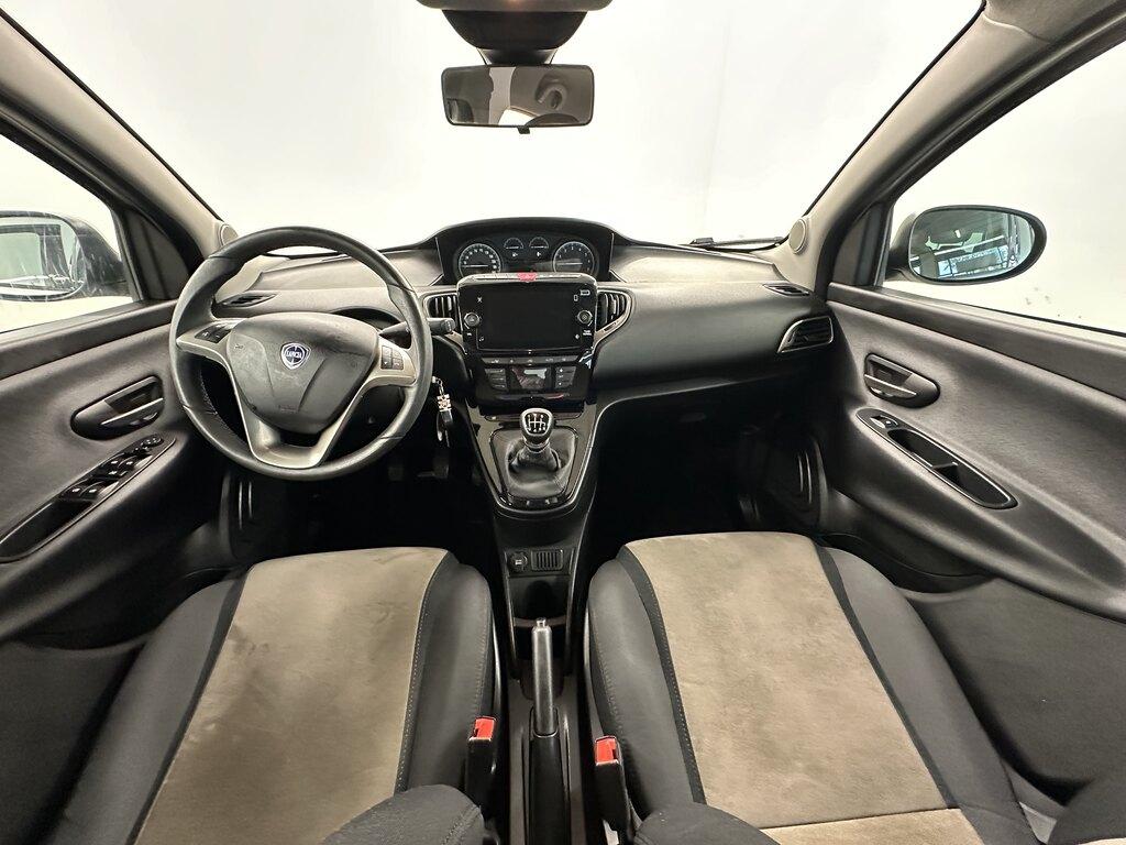 Lancia Ypsilon 1.0 hybrid Gold s&s 70cv