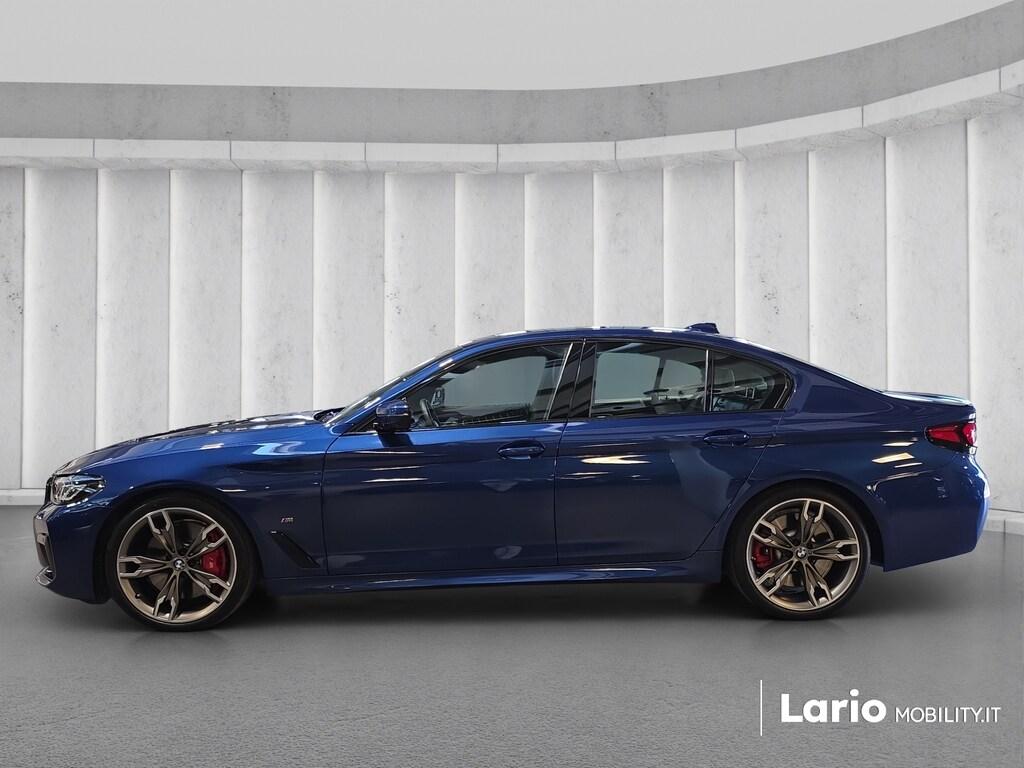 BMW Serie 5 M M550i mhev 48V xdrive