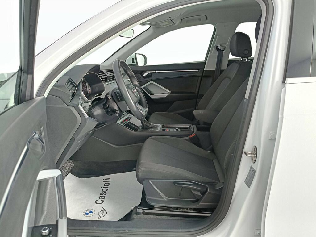 Audi Q3 35 2.0 tdi s-tronic