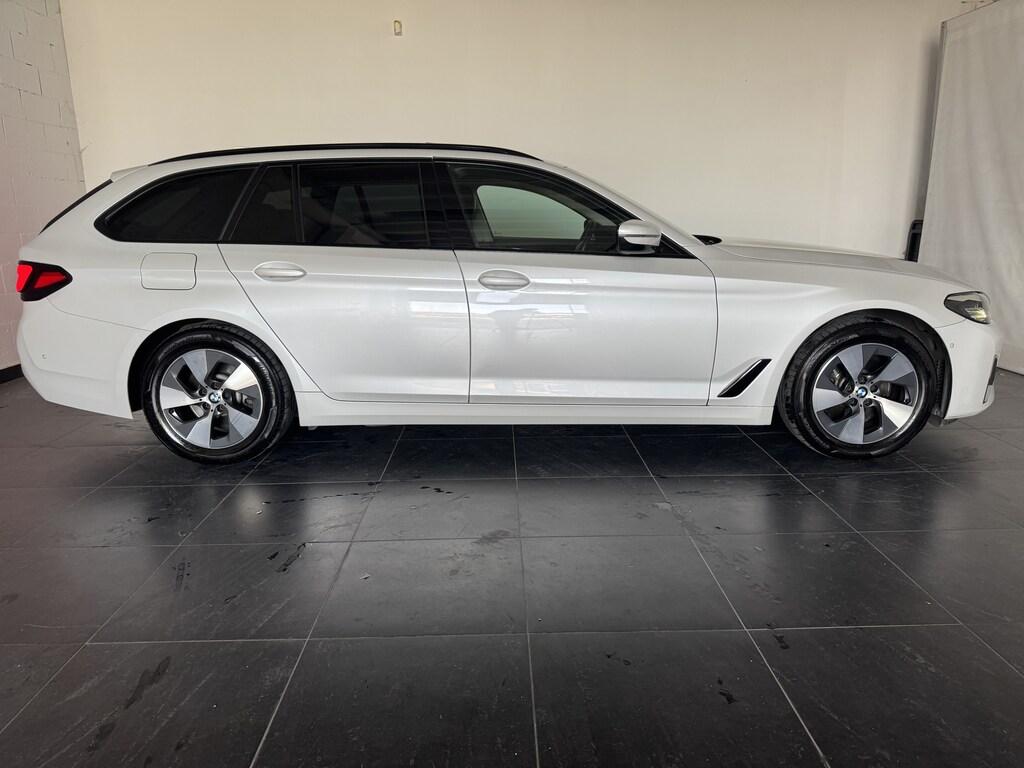 BMW Serie 5 520d Touring mhev 48V xdrive Luxury auto