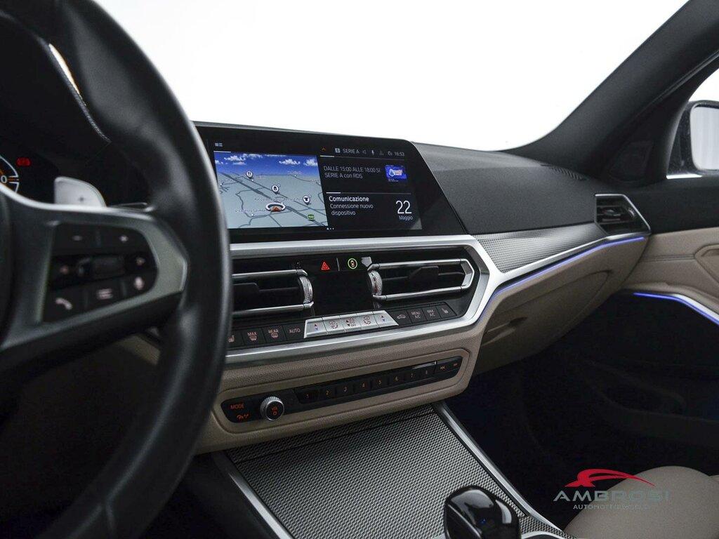 BMW Serie 3 320d Touring mhev 48V xdrive Msport auto