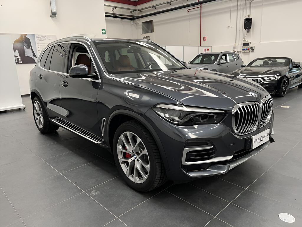 BMW X5 xdrive40d mhev 48V xLine auto