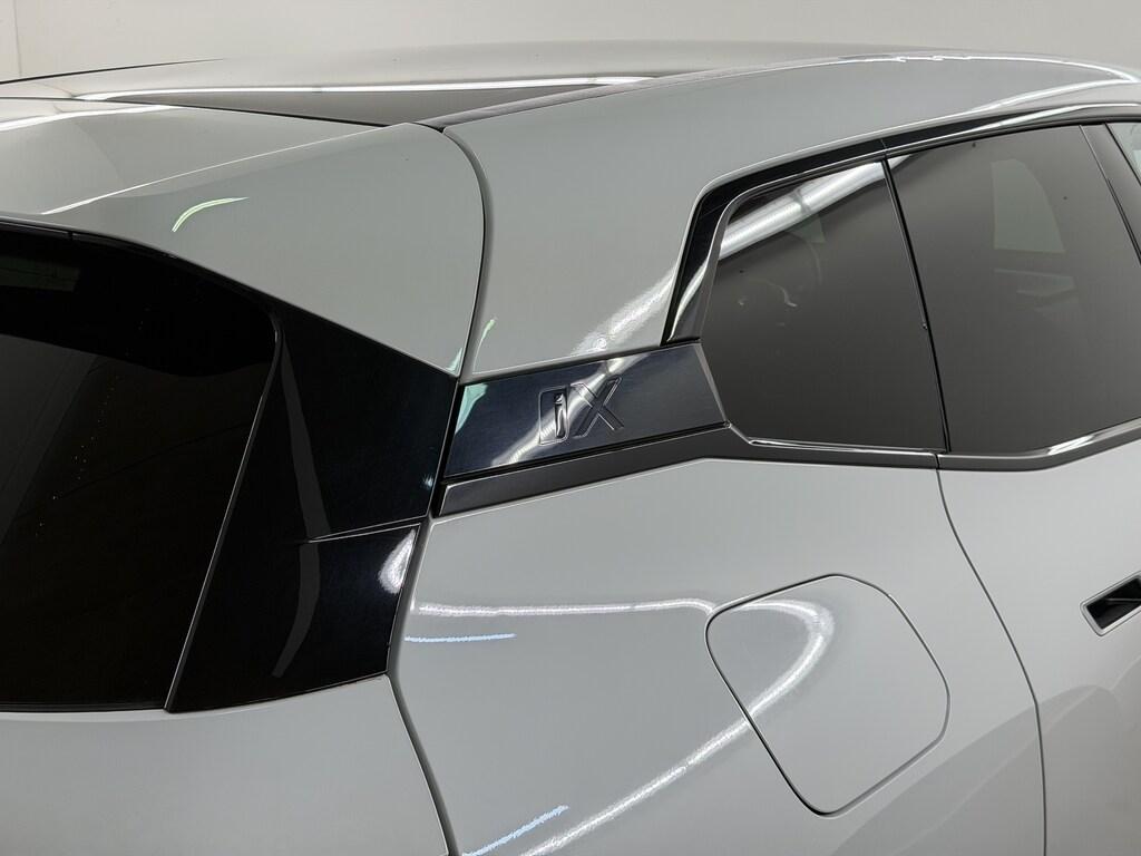 BMW iX xdrive40