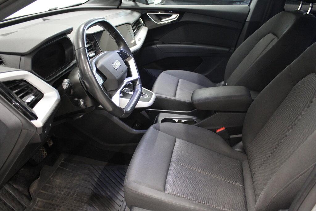 Audi Q4 e-tron 45 Business Advanced quattro