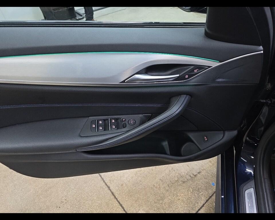 BMW Serie 5 520d mhev 48V Msport auto