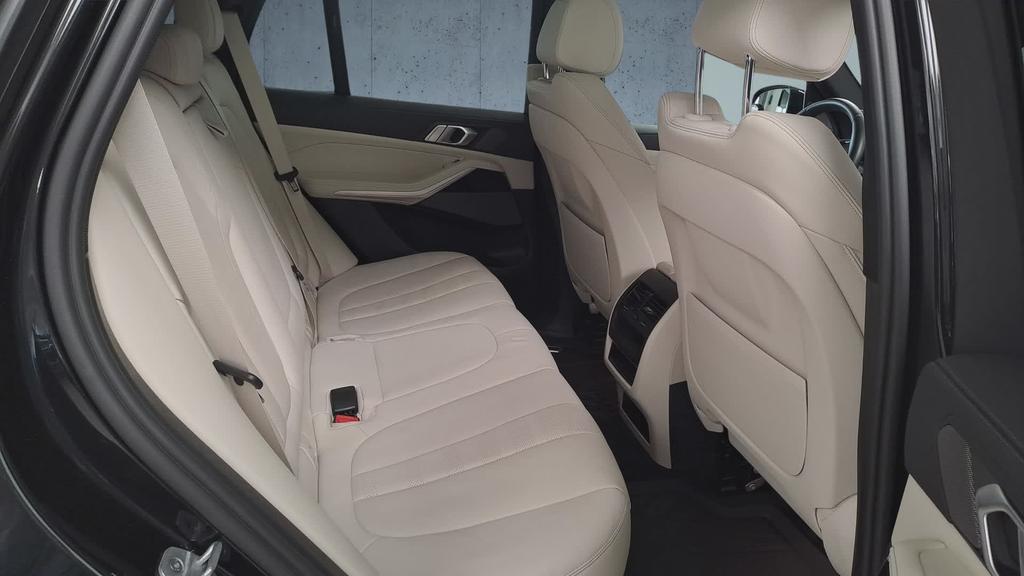 BMW X5 xdrive30d mhev 48V Msport auto