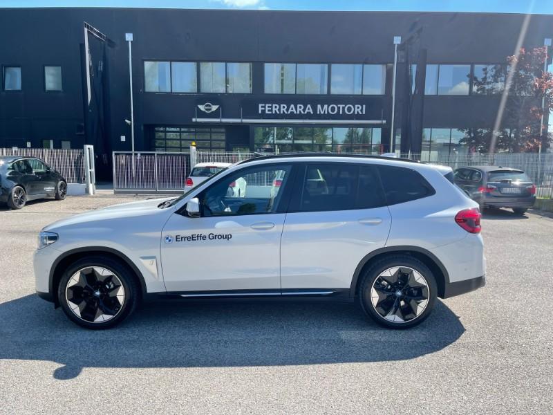 BMW iX3 bev Impressive