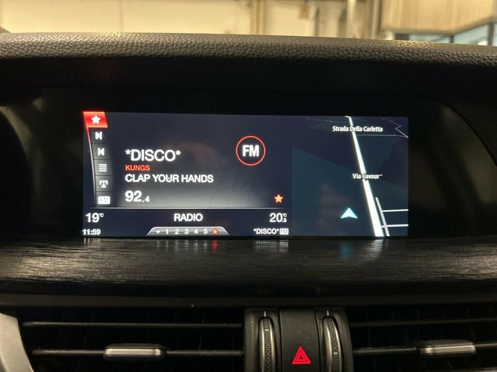 Alfa Romeo Stelvio 2.2 t Business Q4 210cv auto my19