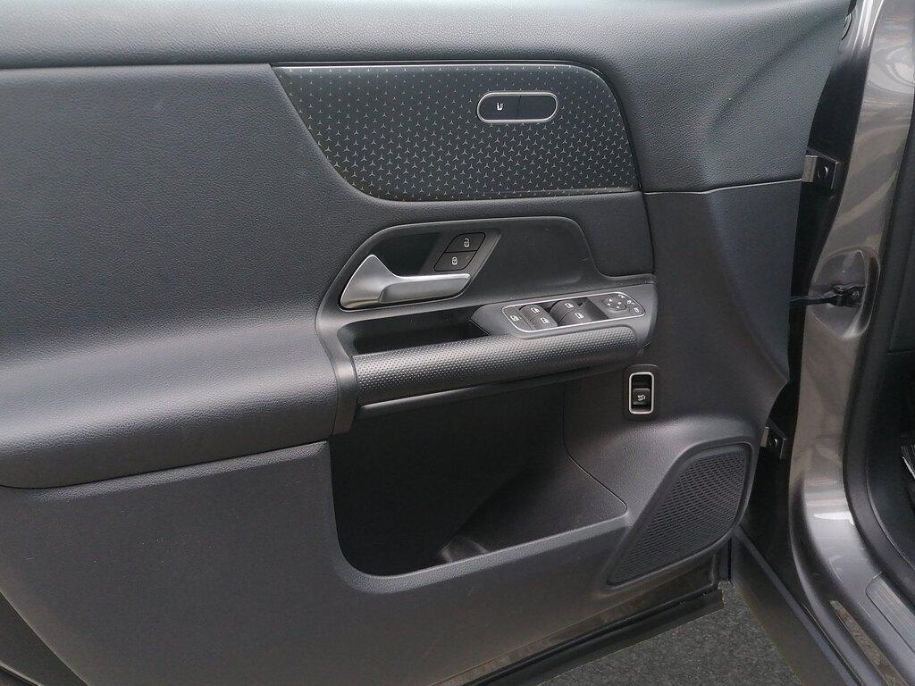 Mercedes GLA 180 Progressive Advanced Plus auto