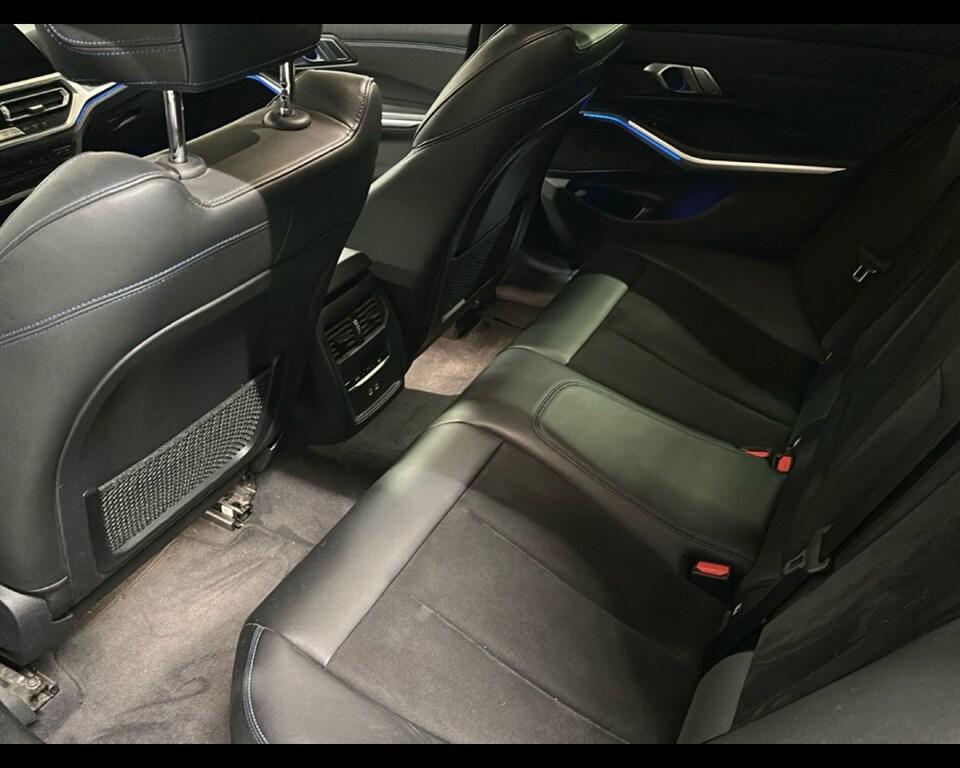 BMW Serie 3 318d Touring mhev 48V Msport auto