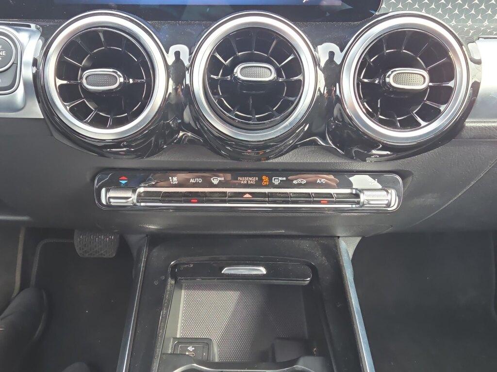 Mercedes GLB 180 d Progressive Advanced auto