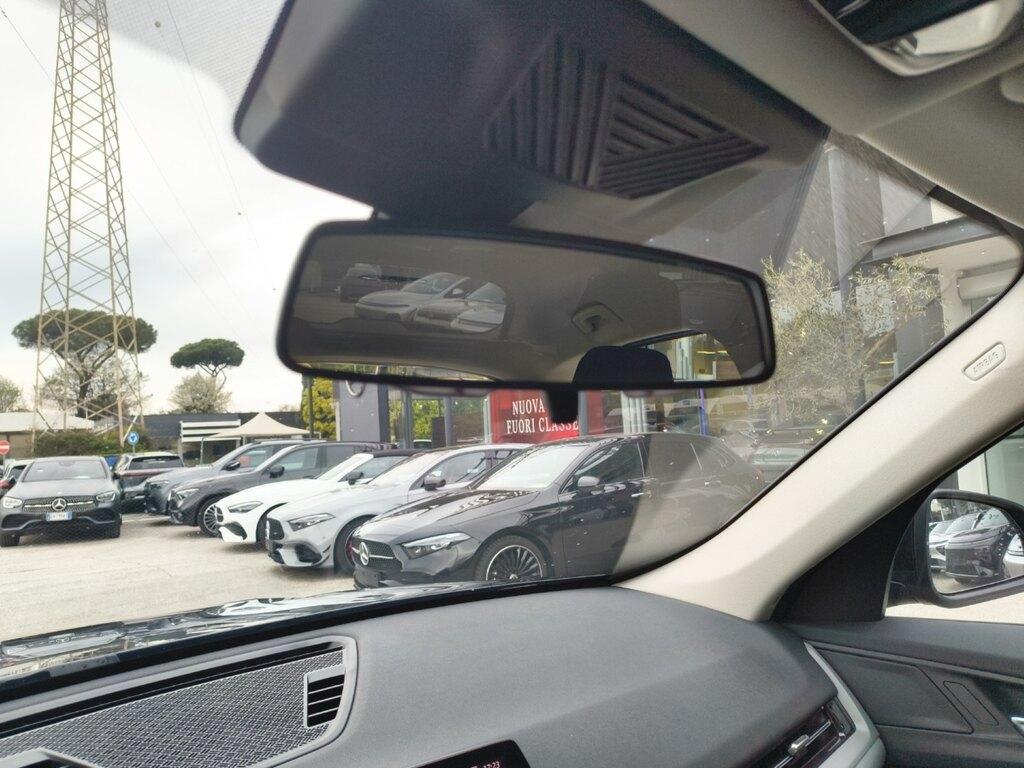 BMW X1 sdrive20i mhev 48V auto