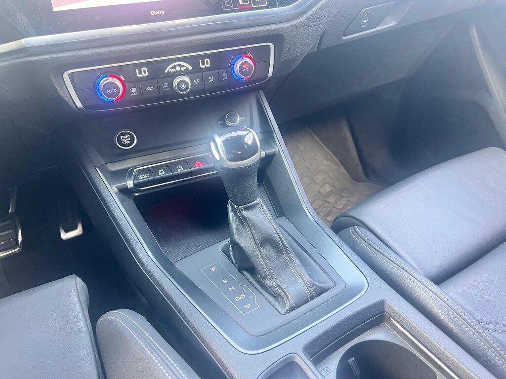 Audi Q3 35 2.0 tdi S Line Edition s-tronic