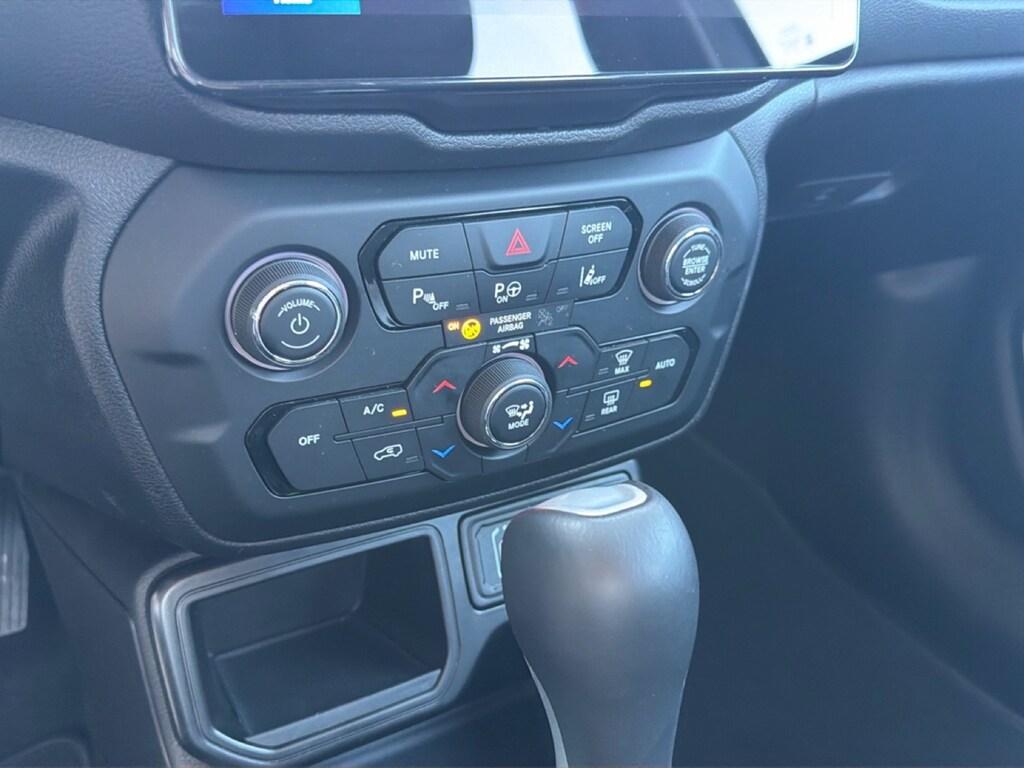 Jeep Renegade 1.5 turbo t4 mhev Summit 2wd dct