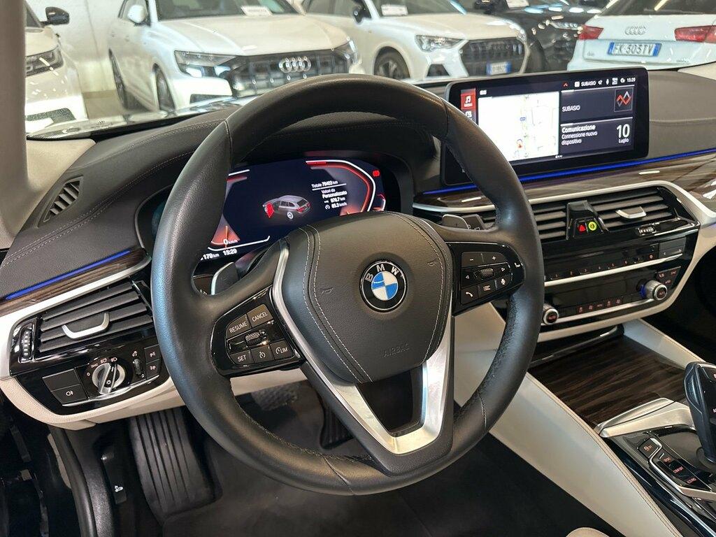 BMW Serie 5 530d Touring mhev 48V xdrive Luxury auto