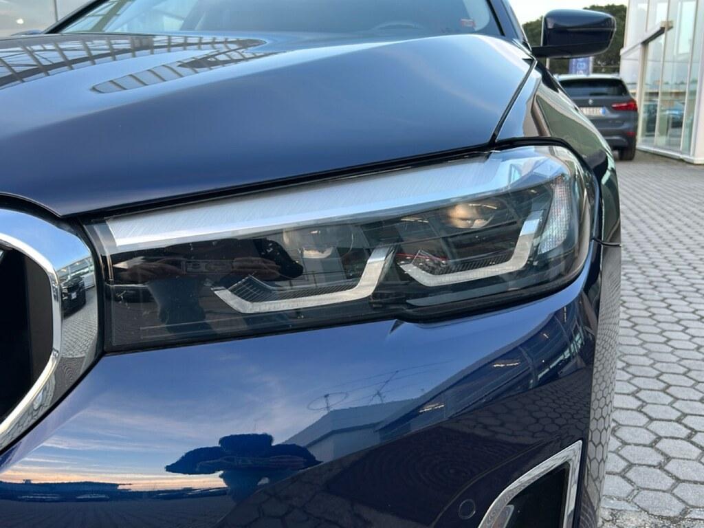 BMW Serie 5 520d Touring mhev 48V xdrive Luxury auto