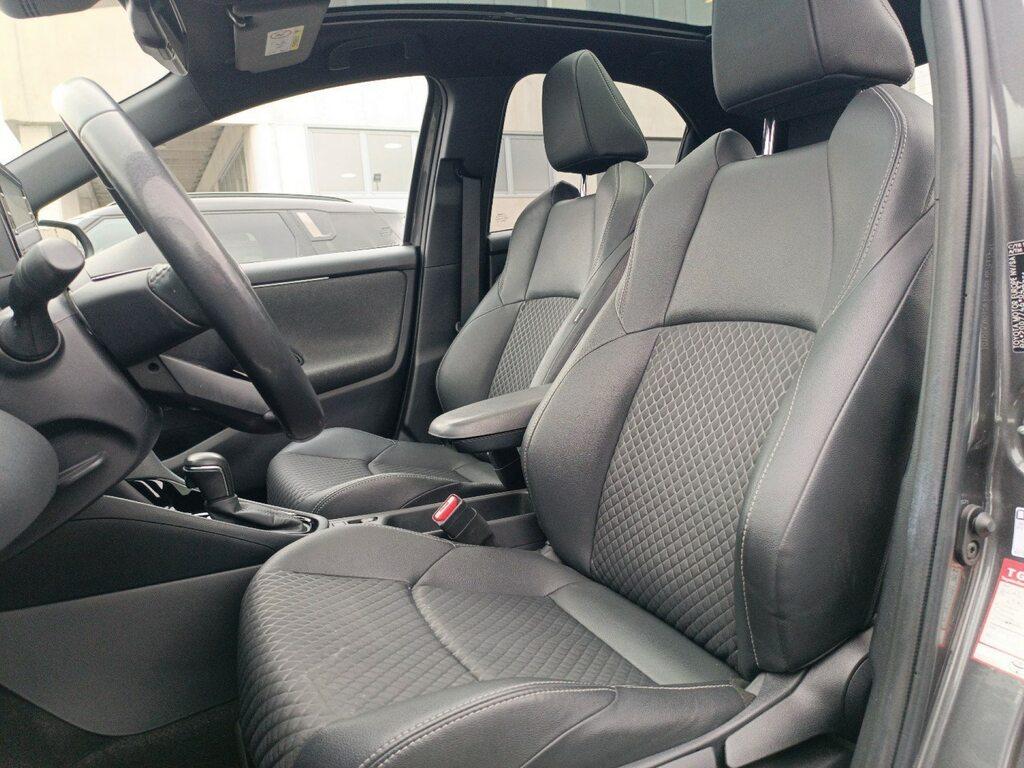 Toyota Yaris 1.5 hybrid Lounge