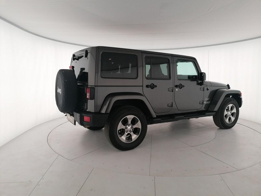 Jeep Wrangler Unlimited 2.8 crd Sahara auto E6