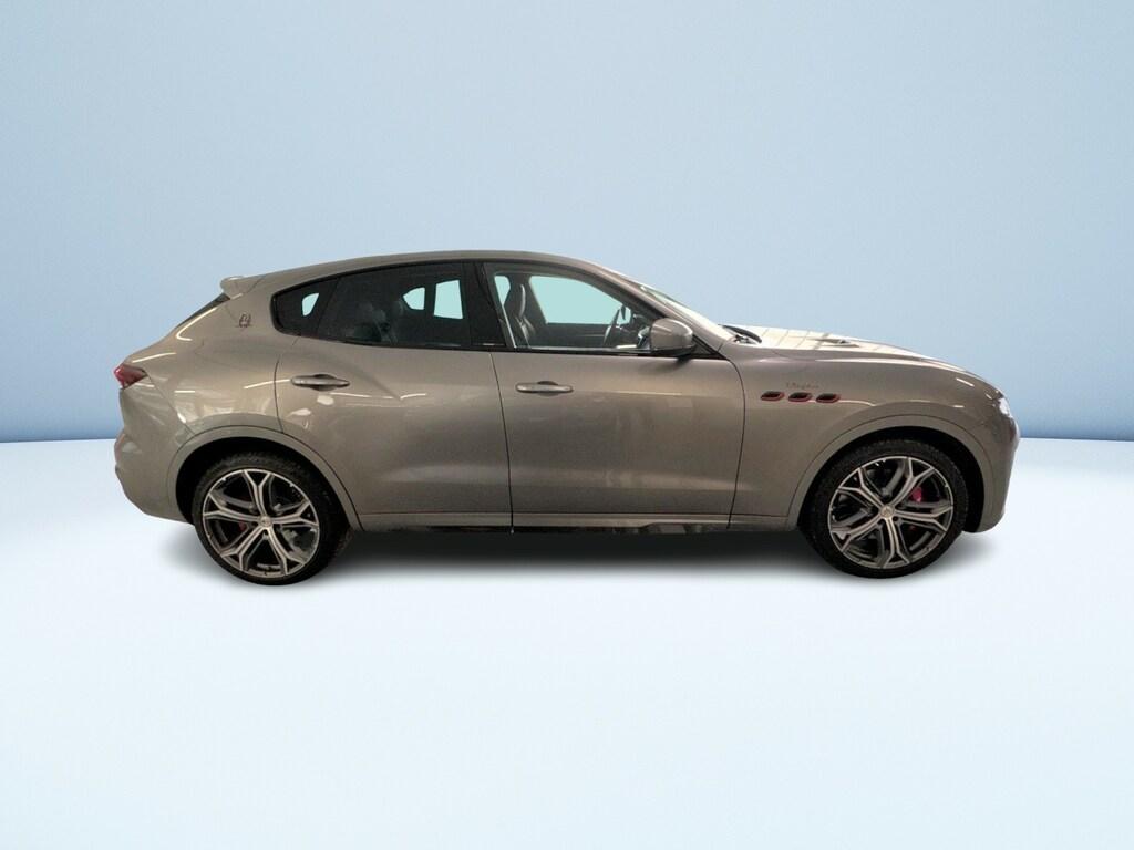 Maserati Levante 3.8 V8 Trofeo 580cv auto