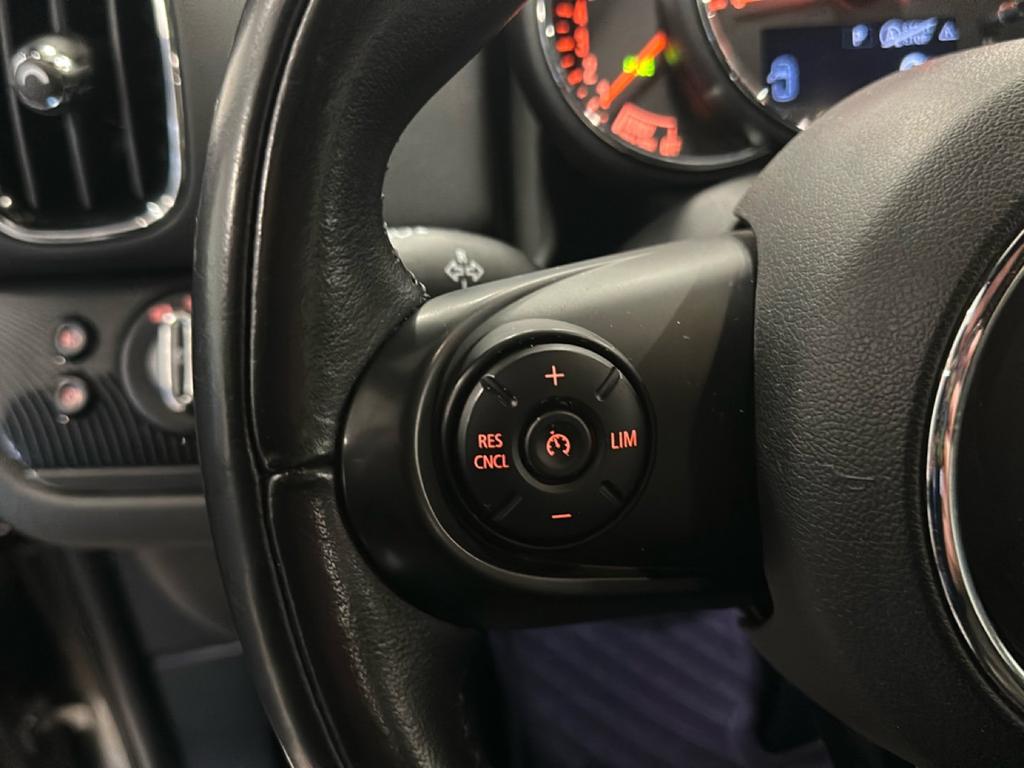 Mini One Countryman 1.5 TwinPower Turbo One Hype Steptronic