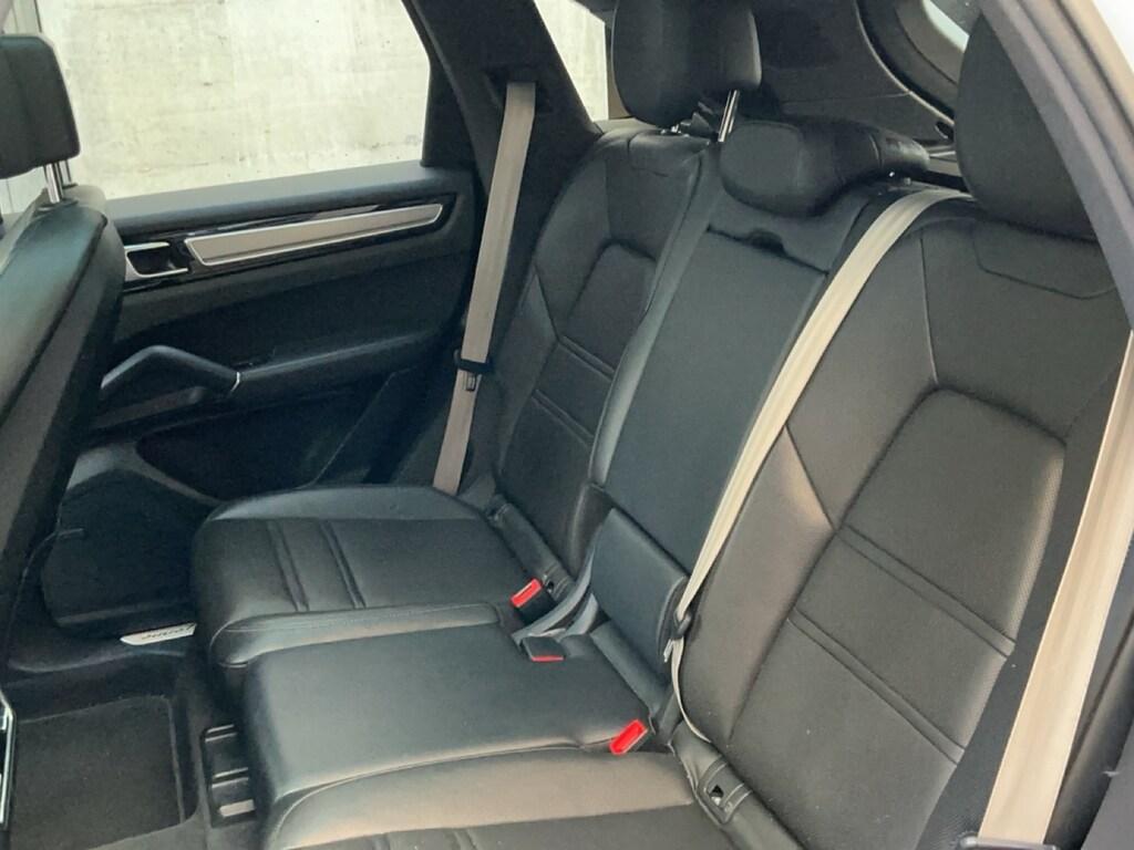 Porsche Cayenne 3.0 e-hybrid tiptronic