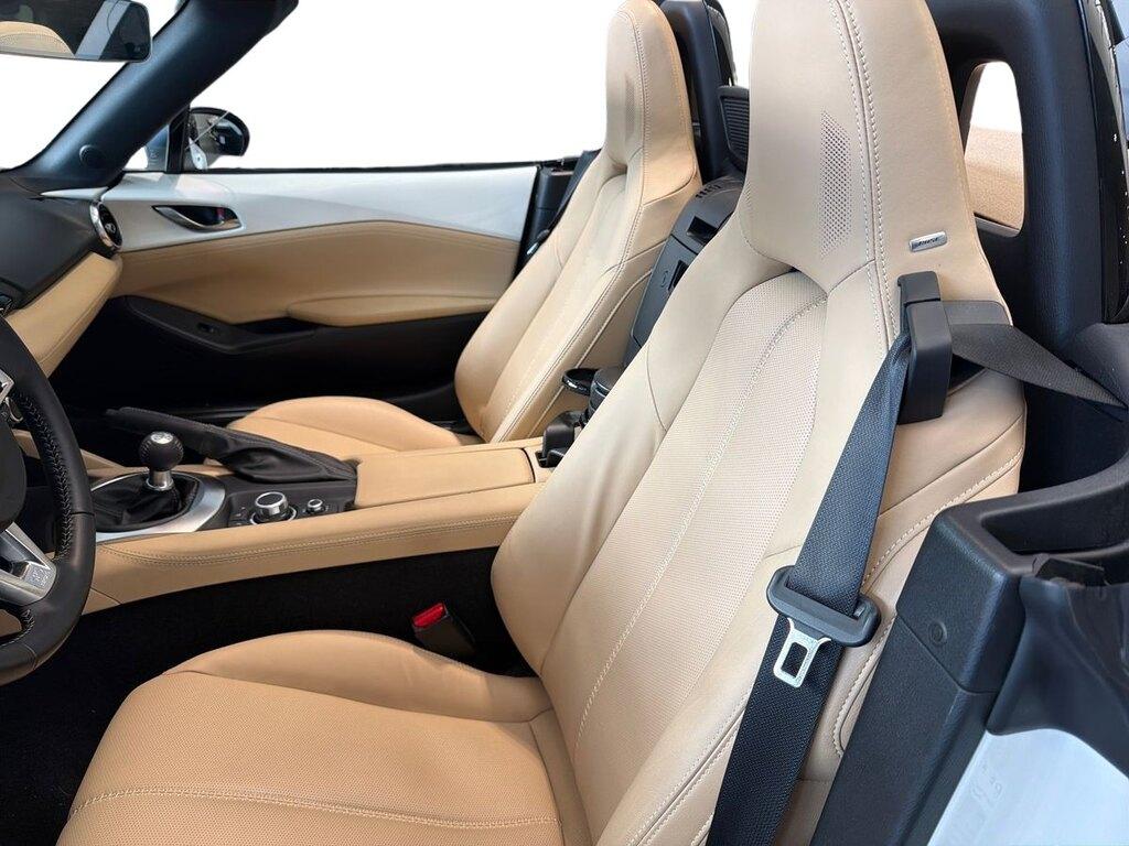Mazda MX-5 1.5 Kazari