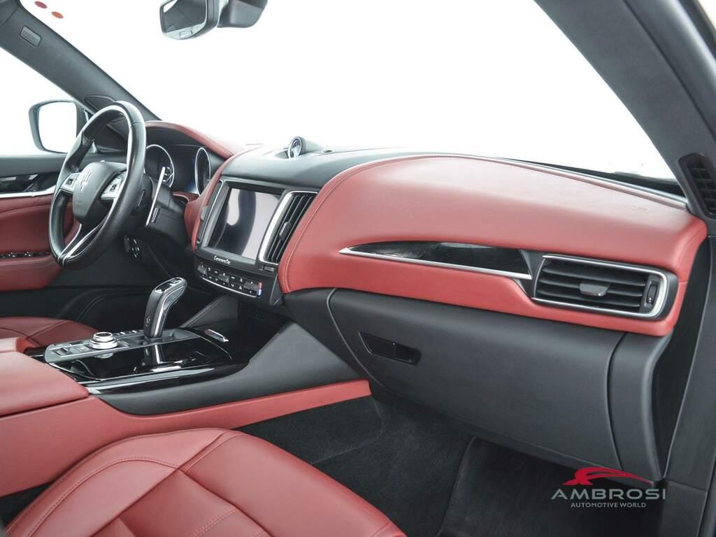 Maserati Levante 3.0 V6 Gransport 250cv auto my20