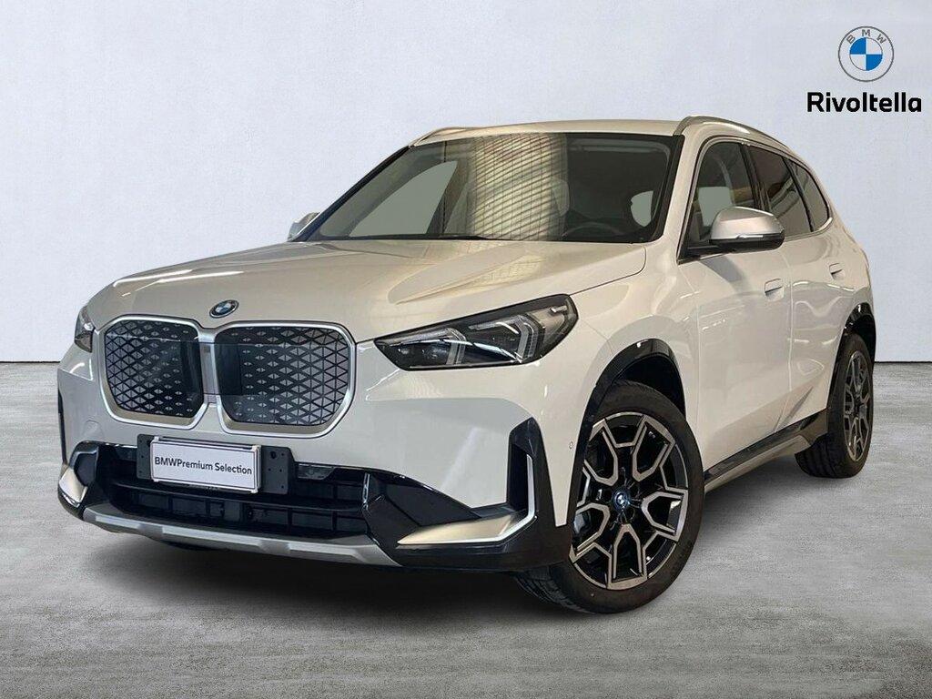 BMW iX1 edrive 20 X-Line