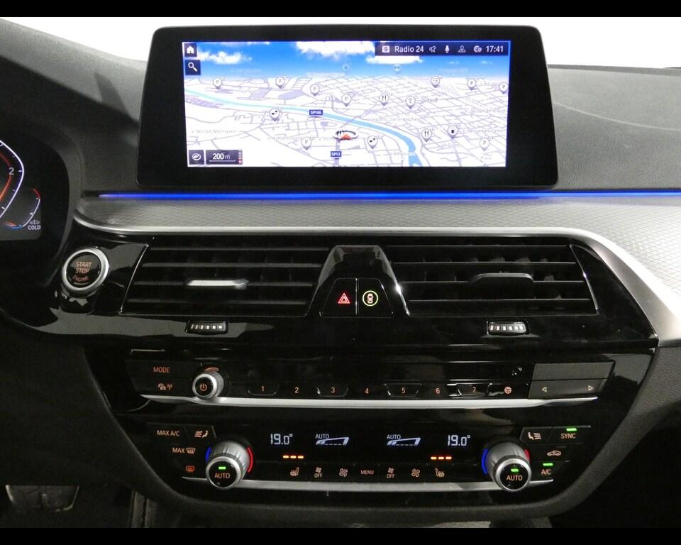 BMW Serie 5 520d mhev 48V xdrive Msport auto
