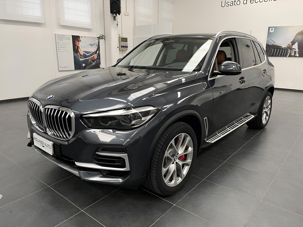 BMW X5 xdrive40d mhev 48V xLine auto