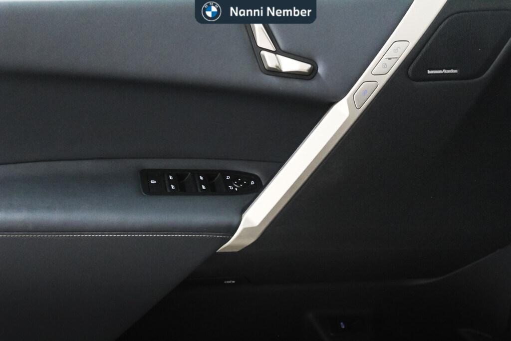 BMW iX xdrive40 pacchetto sportivo