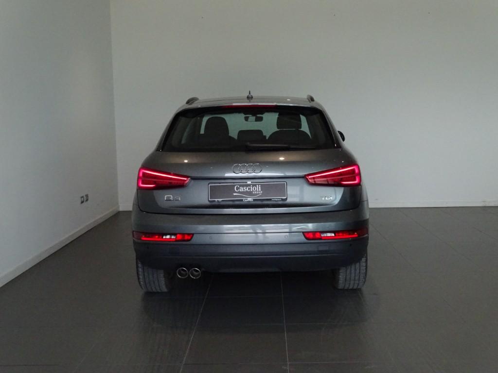 Audi Q3 2.0 tdi Business 120cv