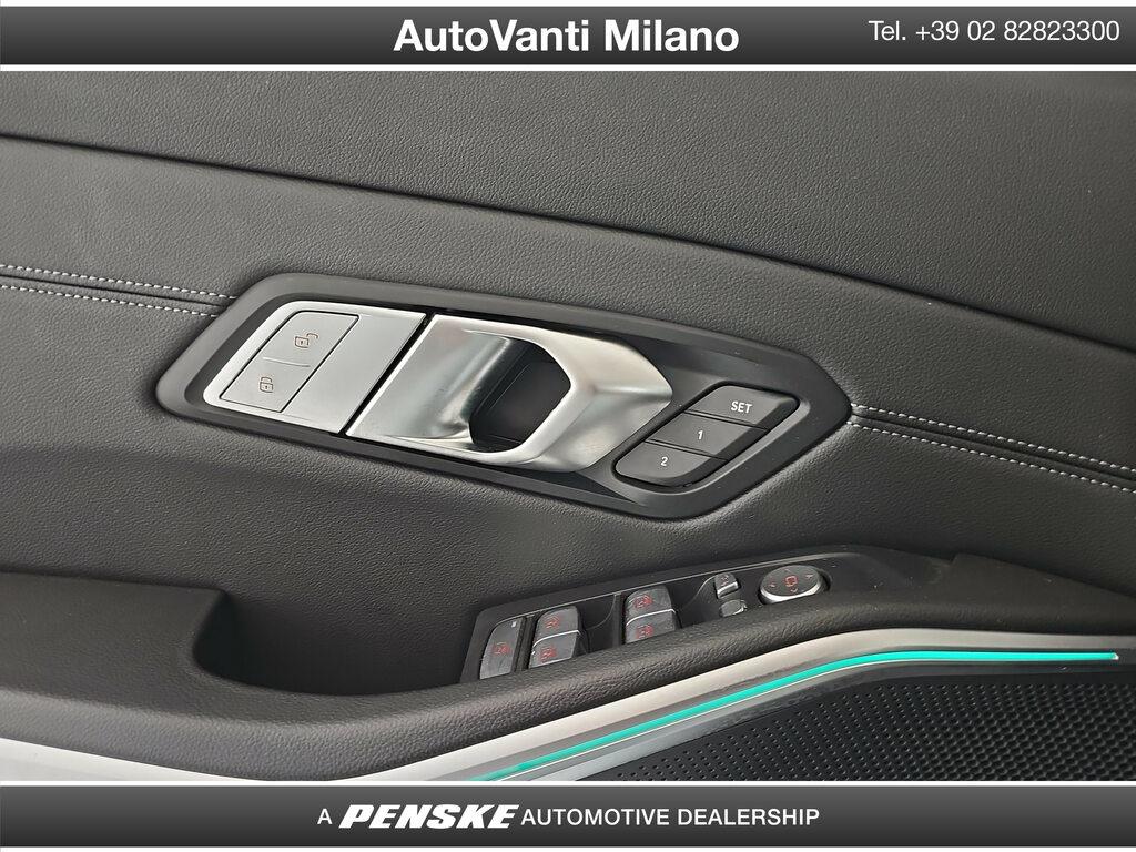 BMW Serie 3 320d Touring mhev 48V xdrive Luxury auto