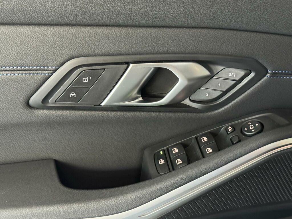 BMW Serie 3 320d Touring mhev 48V xdrive auto