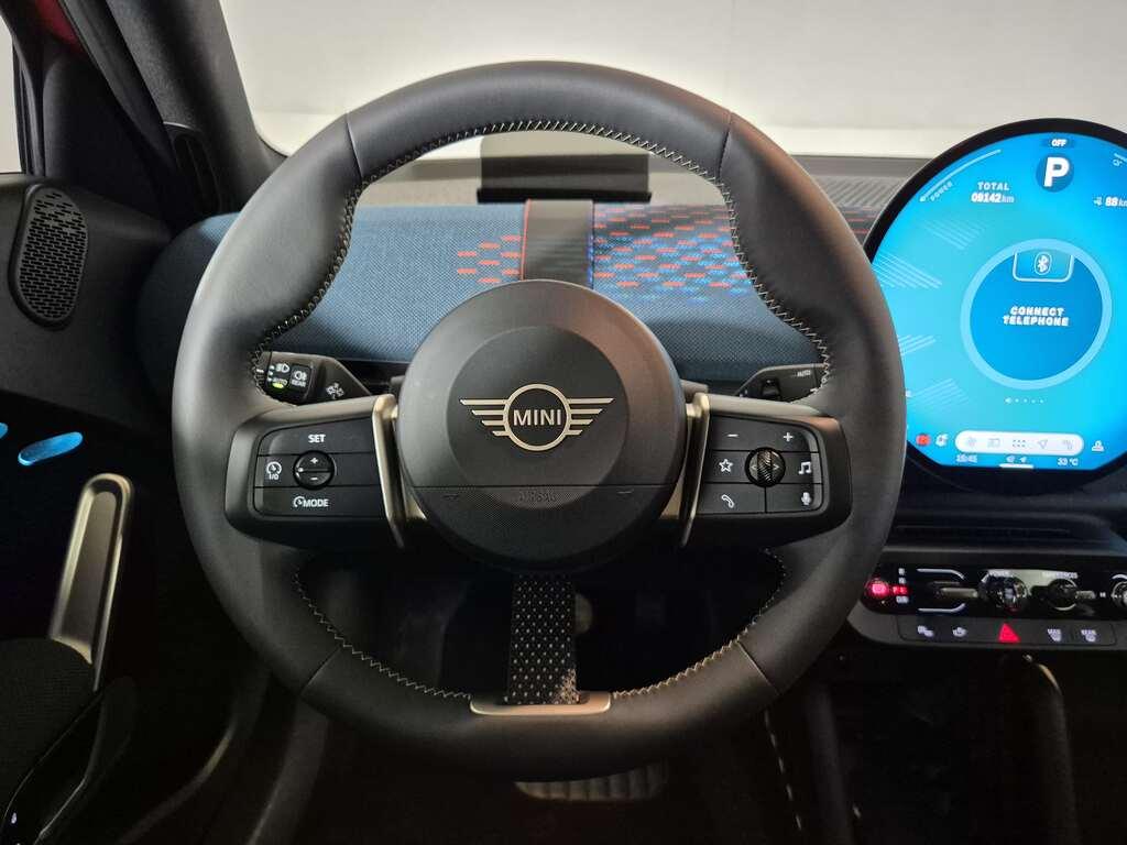 Mini Mini Aceman E Favoured