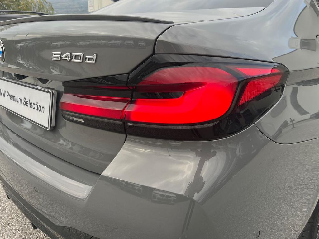 BMW Serie 5 540d mhev 48V xdrive Msport auto