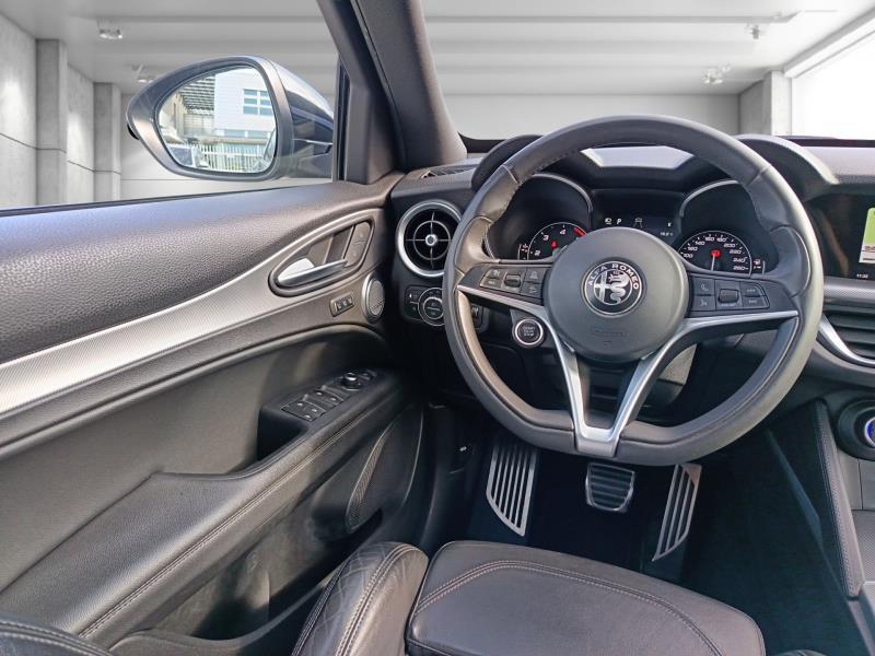 Alfa Romeo Stelvio 2.2 t Business Q4 210cv auto
