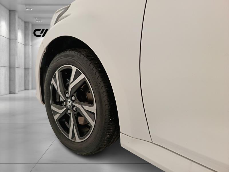 Toyota Yaris 1.5 hybrid Active