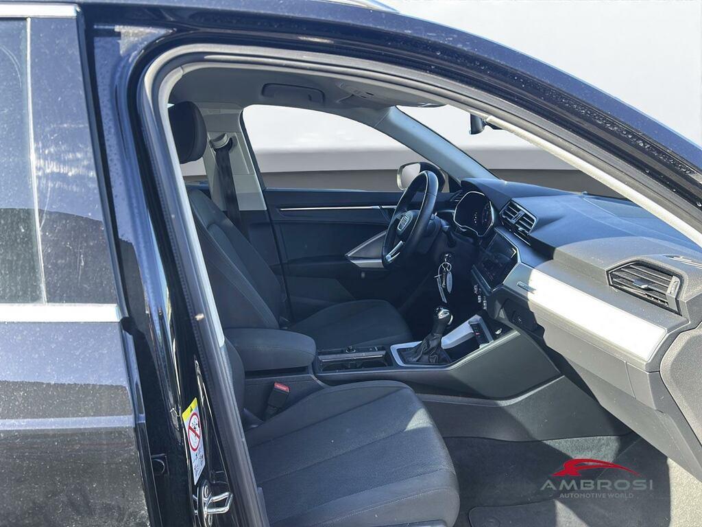 Audi Q3 35 2.0 tdi Business Advanced s-tronic
