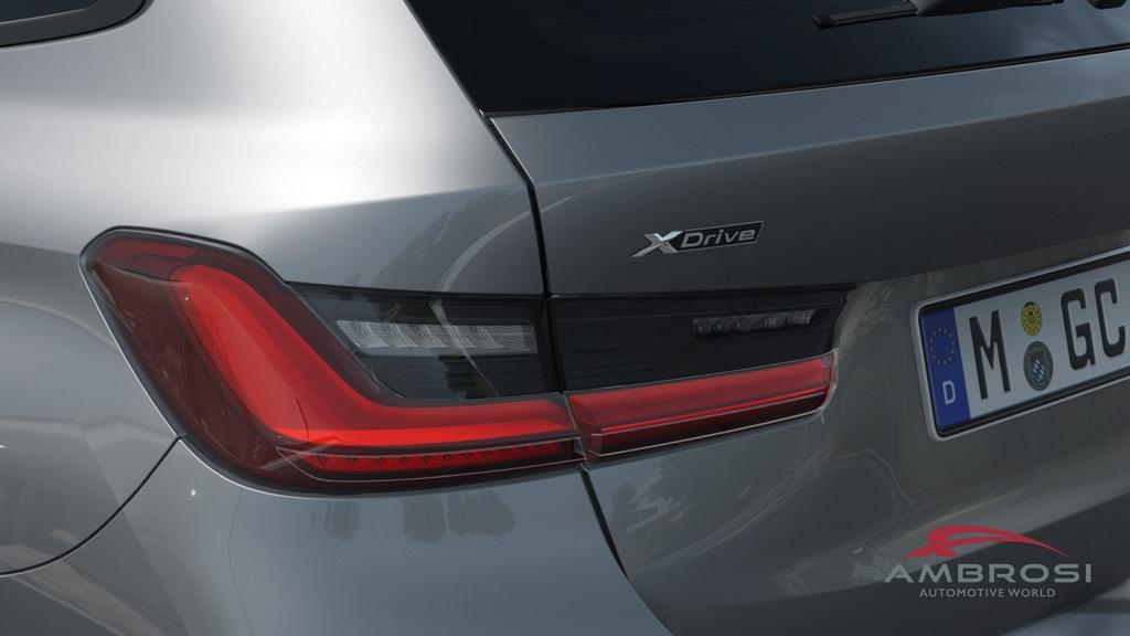 BMW Serie 3 320d Touring mhev 48V Msport xdrive auto