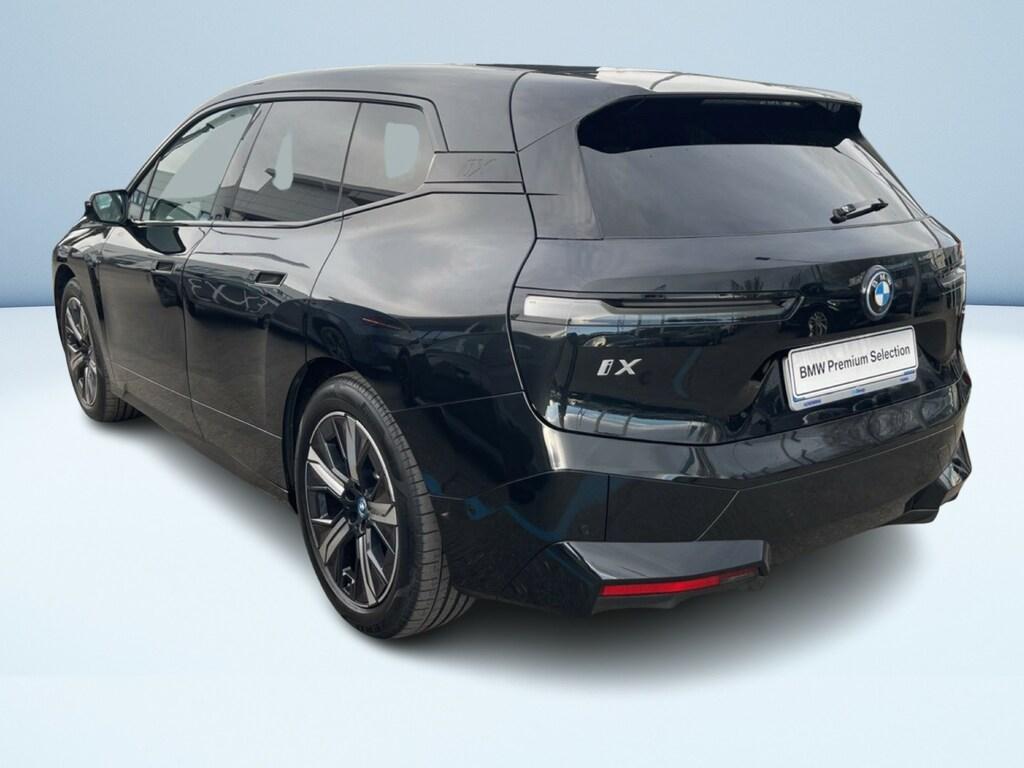 BMW iX xdrive50 pacchetto sportivo