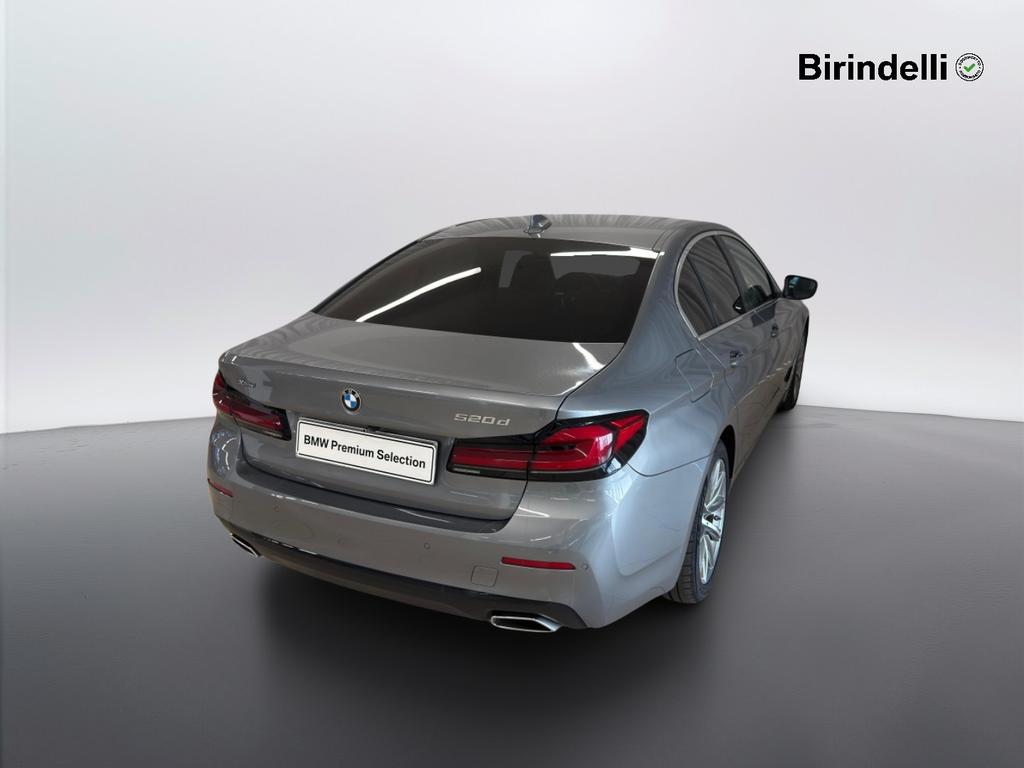 BMW Serie 5 520d mhev 48V xdrive Business auto