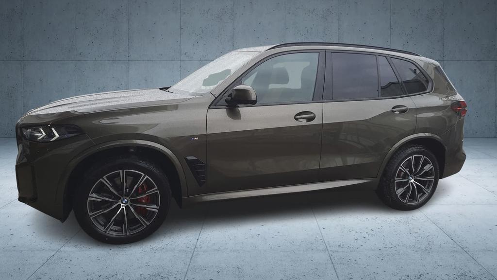 BMW X5 xdrive30d mhev 48V xLine auto