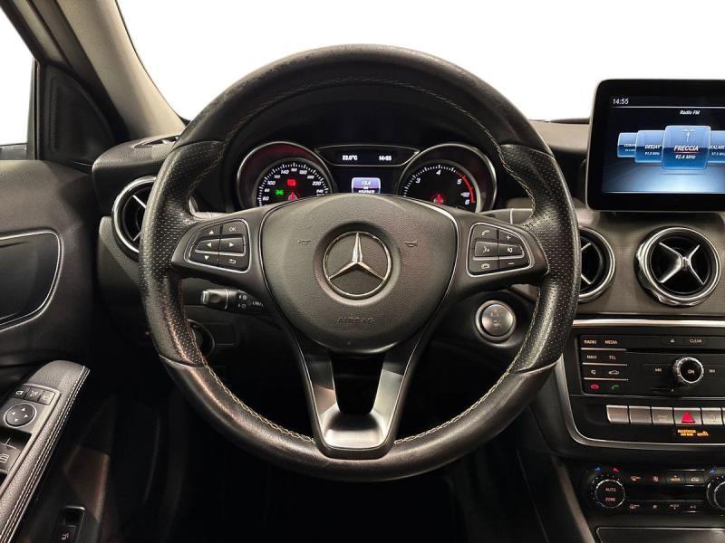 Mercedes GLA 200 d Sport auto
