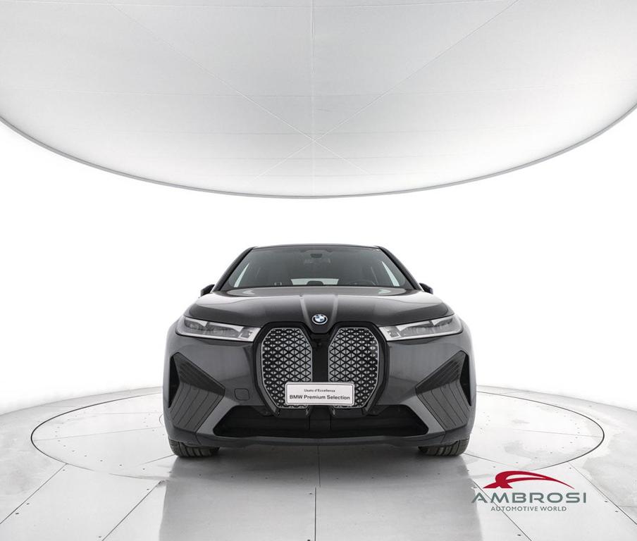 BMW iX xdrive40 pacchetto sportivo